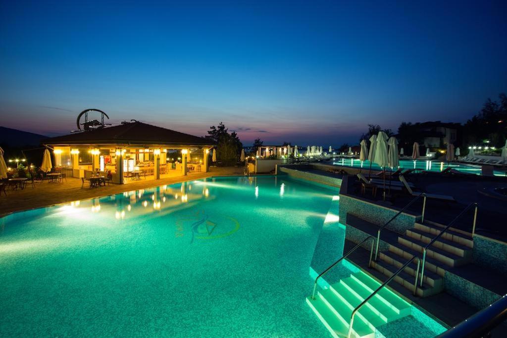 Garden Apartments In Santa Marina Village Sozopol Exterior foto